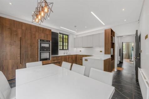 kitchen2.jpg