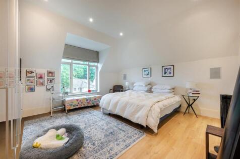 BEDROOM1a.jpg