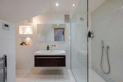 BATHROOM1 (3).jpg