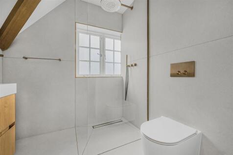 bathroom3 (3).jpg