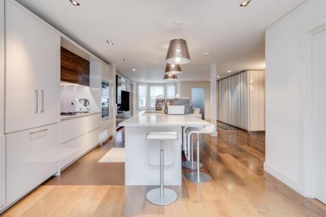 KITCHEN 2.jpg