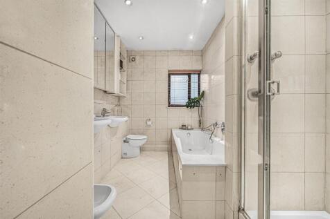 BATHROOM1 (1).jpg
