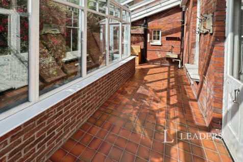 17 - Conservatory