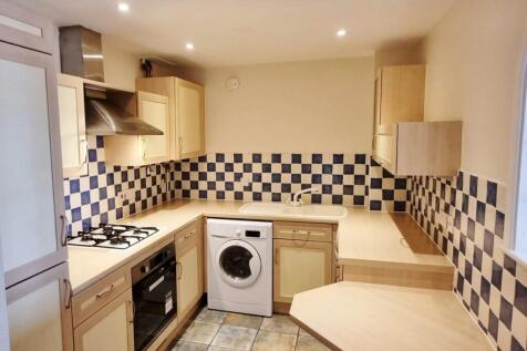 4 - Kitchen
