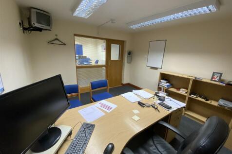 Office room 1: