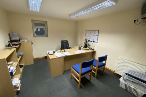 Office room 1: