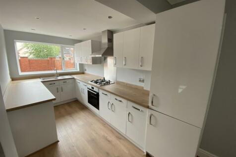 Kitchen: