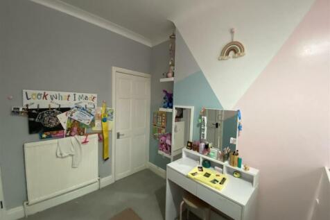 Bedroom no.2 rear: