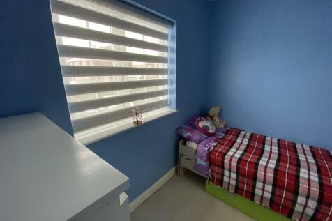 Bedroom no.3 front: