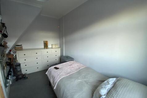 Bedroom no.2 front: