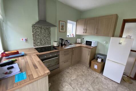 Kitchen: