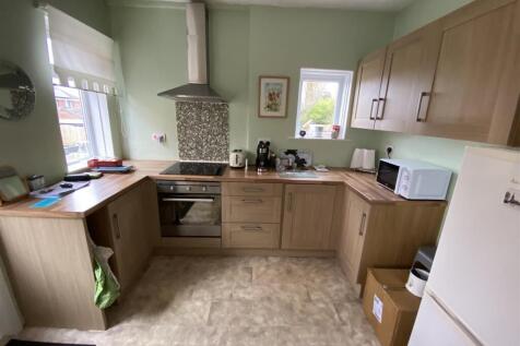 Kitchen: