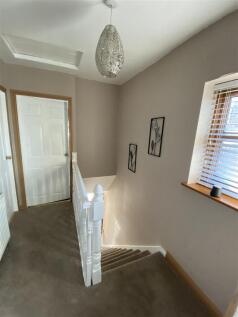 Firstfloor landing: