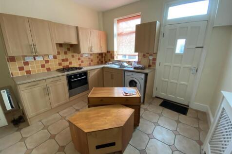 Kitchen: