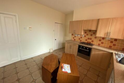 Kitchen: