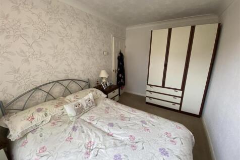 Bedroom no.2 front double: