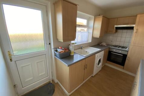 Kitchen: