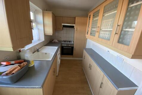 Kitchen: