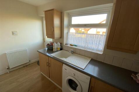 Kitchen: