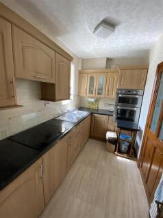 Kitchen: