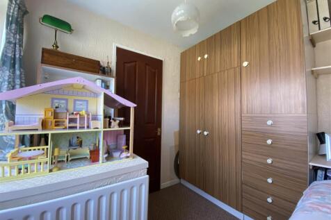 Bedroom no.3 front: