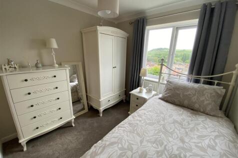 Bedroom no.3 front: