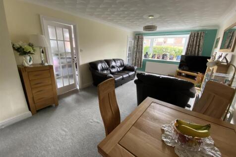 Lounge: