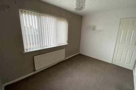 Bedroom no.2 rear double:
