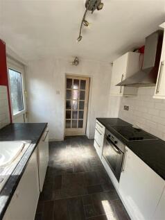 Kitchen: