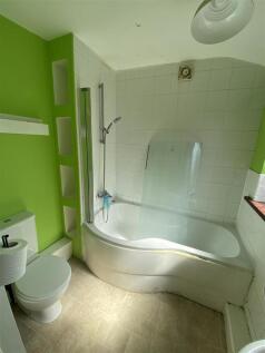 Groundfloor bathroom
