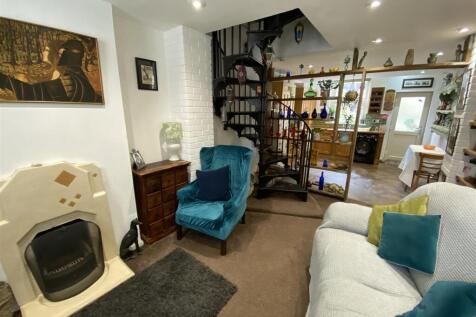 Lounge: