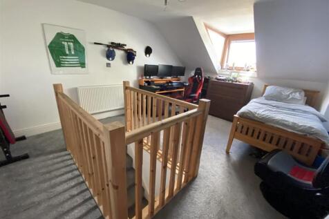 Bedroom no.3 attic:
