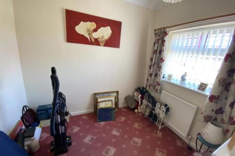 Bedroom no.3 front: