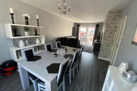 Lounge/diner: