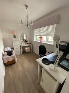 Bedroom no.4 front double: