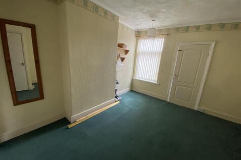 Bedroom no.2 rear: