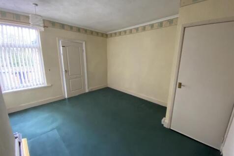 Bedroom no.2 rear double: