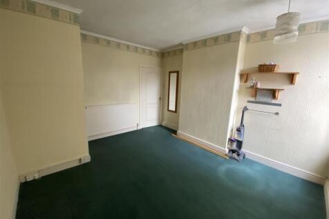 Bedroom no.2 rear double: