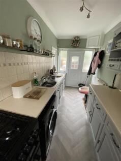 Kitchen: