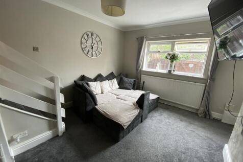Lounge: