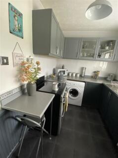 Kitchen: