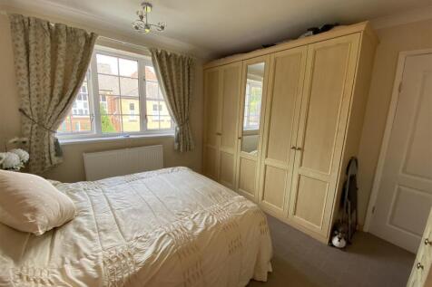 Bedroom no.2 rear double: