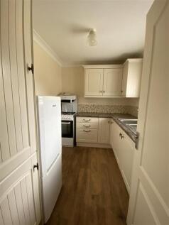 Kitchen: