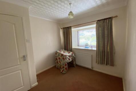 Bedroom no.2 front:
