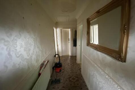 Entrance hallway: