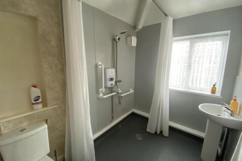 Shower room: