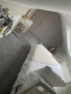 Bedroom no.3 attic: