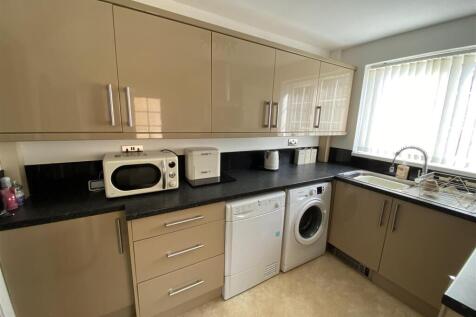 Kitchen: