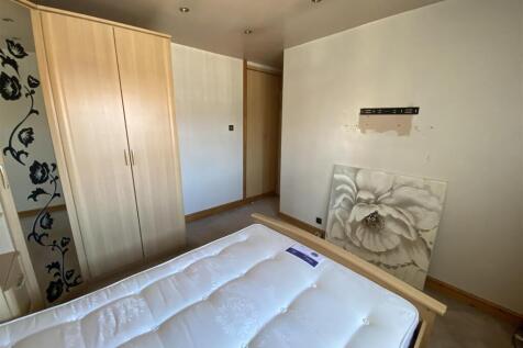Bedroom no 1: