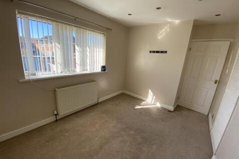 Bedroom no.2 rear double: